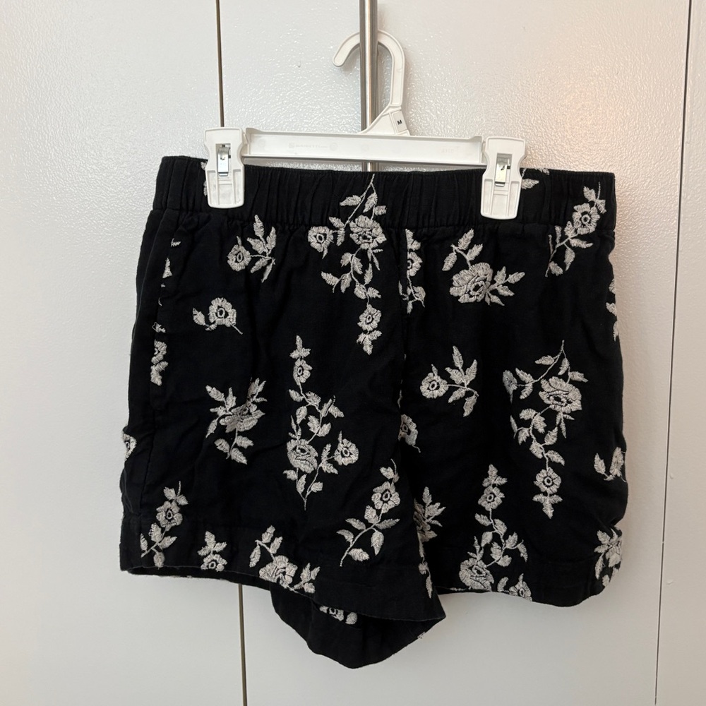 Linen-Blend Embroidered Pull-On
